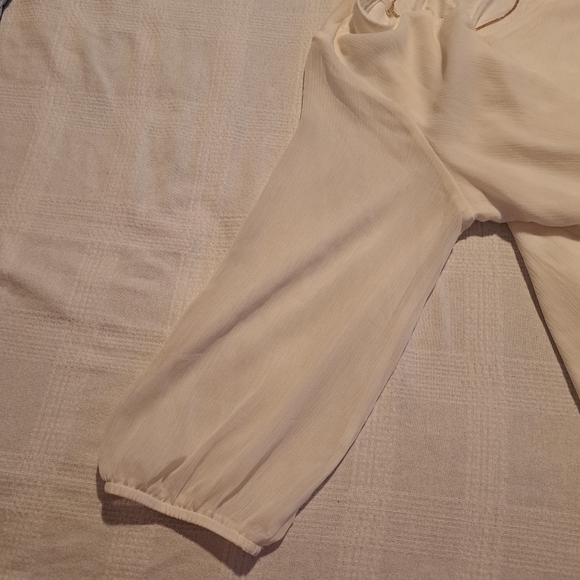 Apt 9 women's size Large Ivory colored blouse with necklace, new - Picture 11 of 15